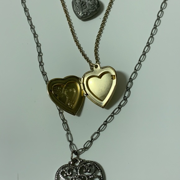 Layered necklace - Picture 3 of 3